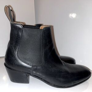 John Fluevog Cairo Chelsea Boots black 10W